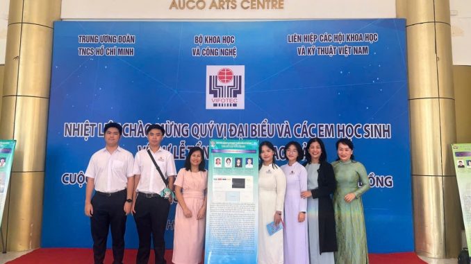 Dự án “Ứng dụng AI nhằm phát hiện sớm mù lòa ở nông thôn” được trao giải Ba tại Cuộc thi sáng tạo thanh thiếu niên, nhi đồng toàn quốc lần thứ 21 - năm 2025. Ảnh: VĂN HOÀNG